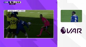 1711812273430075923.gif che bur 3.gif