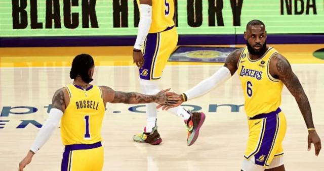 变阵成功！湖人最强阵容初露峥嵘 季后赛重燃希望