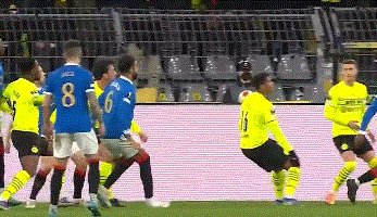 hth华体官方下载-【欧联杯】中卫送点+乌龙 多特主场先丢3球2比4惨败